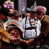 Oktoberfest-Anstich mit Zapfhahn – in Kanada