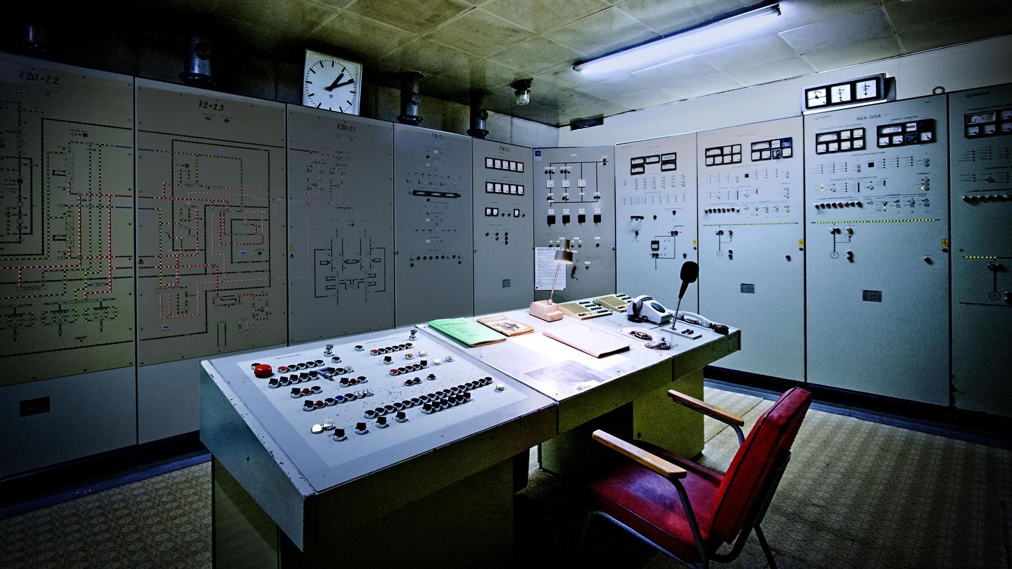 Deutschland - Brandenburg - Wollenberg: Troposphaerenfunkzentrale 301 (Bunkeranlage der NVA), Sende- und Empfangsstation im strategischen Nachrichtensystem BARS der Staaten des Warschauer Paktes: Schaltzentrale - 03.05.2008