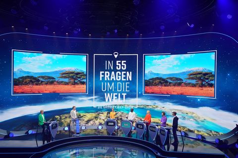 Nach ihren absolvierten Missionen treffen die prominenten Gäste im Studio auf GEO-Experten Dirk Steffens - und treten im Quiz gegeneinander an