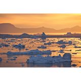 Mitternachtssonne und viele kleine Eisschollen