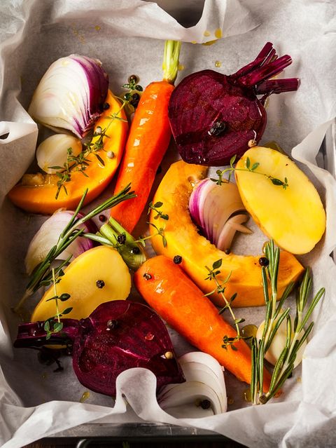 Am Institut für Ernährungspsychologie an der Universität Göttingen wurde die "New German Diet" mit ins Leben gerufen. Gerade im Herbst bieten regionale Lebensmittel köstliche und gesunde Vielfalt in der Küche 