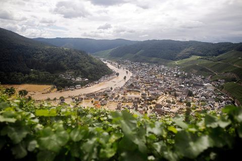 Der Ort Dernau wurde 2021 beinahe komplett von den Wassermassen der Ahr geflutet. Neue Modelle sollen solche Ereignisse künftig besser vorhersagen