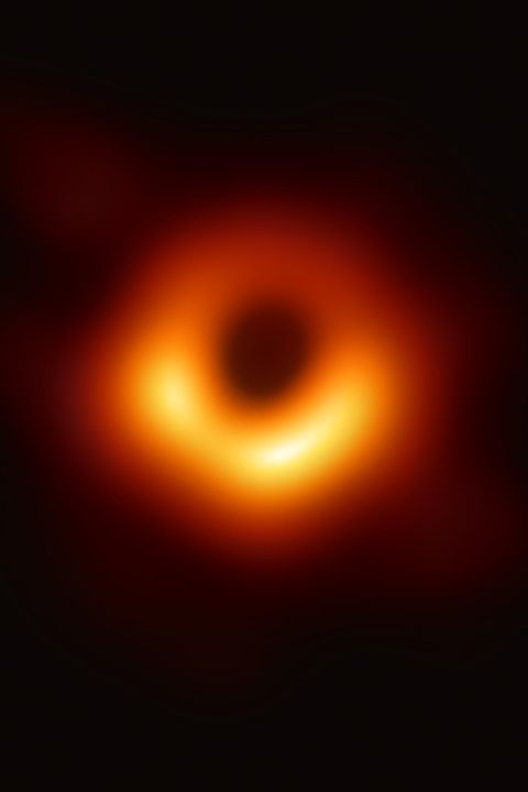 Kosmologie: Die Frage, die die Physik an ihre Grenzen bringt: Gibt es ein Zurück aus Schwarzen Löchern?
