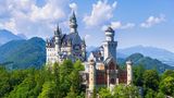Schloss Neuschwanstein im Sommer, bei Schwangau