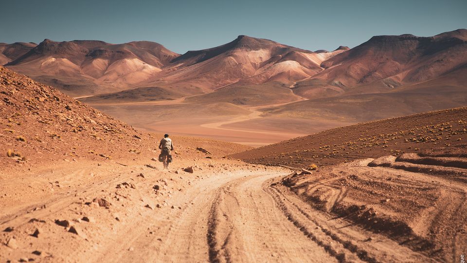Von samtigem Asphalt keine Spur: In der Provinz Sur Lípez in Bolivien wird der Untergrund zur Herausforderung