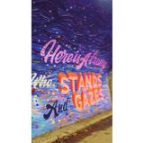 Eine Tunnelwand mit bunten Buchstuben in Schreibschrift