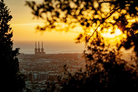 Wärmekraftwerk in Barcelona: Das Jahr 2023 wird voraussichlich alle Temperaturrekorde brechen