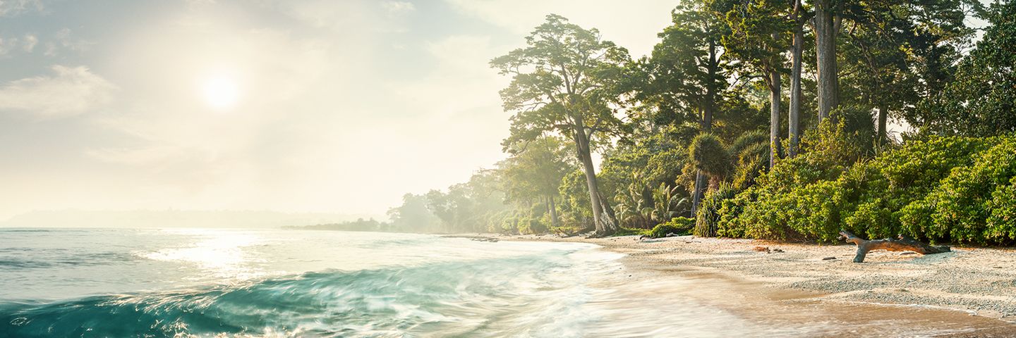 Nur zwei Stunden braucht es, um die indische Andamaneninsel Shaheed Dweep zu Fuß zu umrunden. Die Einwohner bauen meist Gemüse an, das sie auf den Nachbarinseln verkaufen. Noch besuchen vergleichsweise wenige Touristen die Insel mit ihren tropischen Traumstränden