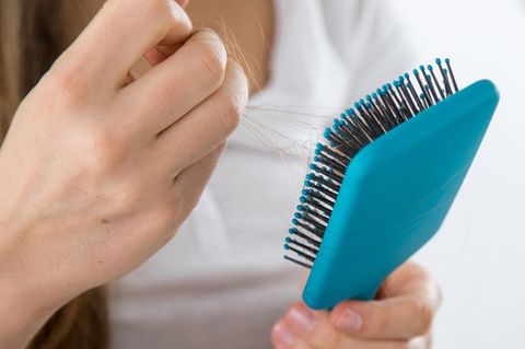 Es gibt ihn wirklich, den saisonalen Haarausfall