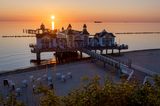 Seebrücke Sellin zum Sonnenaufgang auf der Insel Rügen