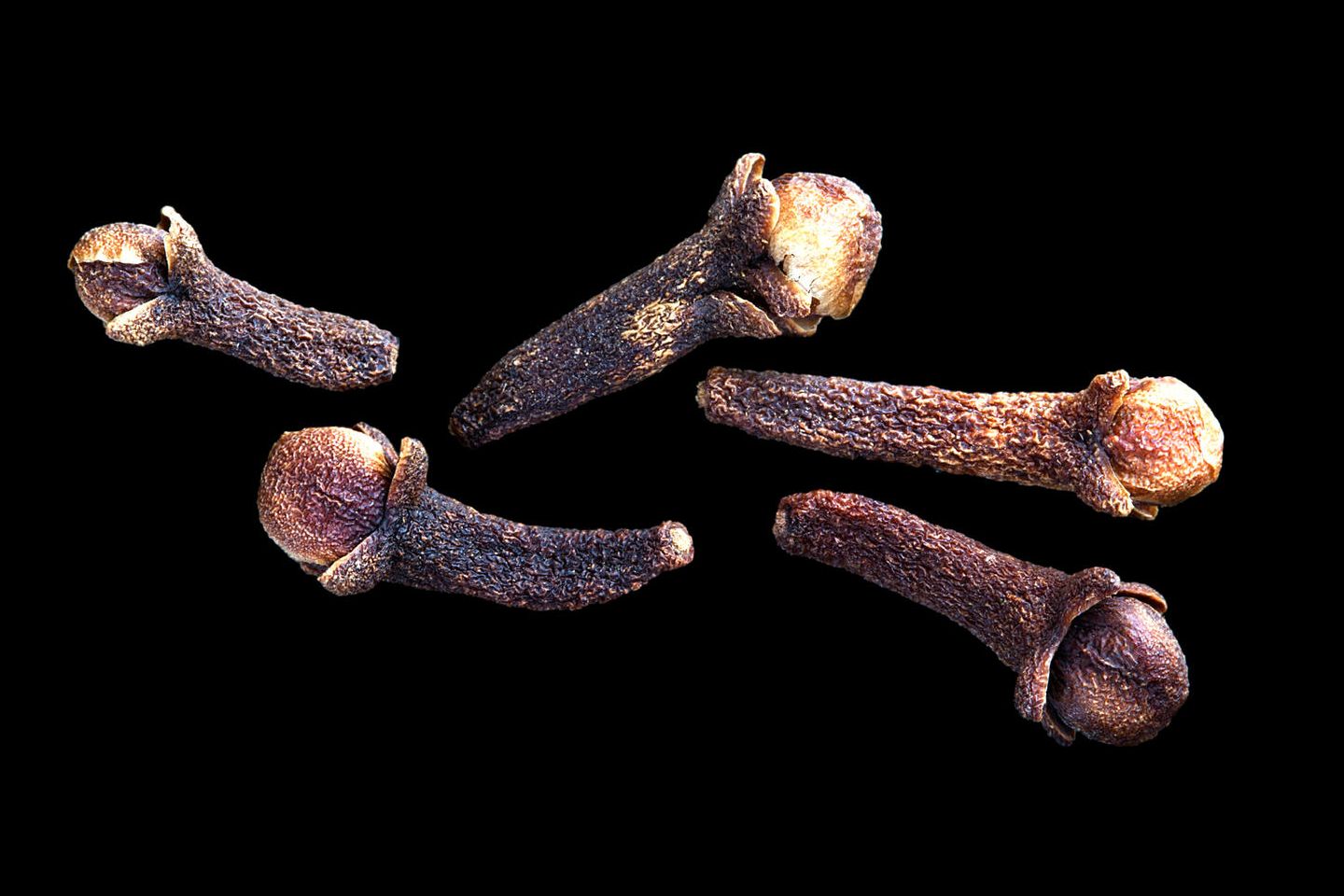 Nelken: Blumiger Alkohol Gewürznelken