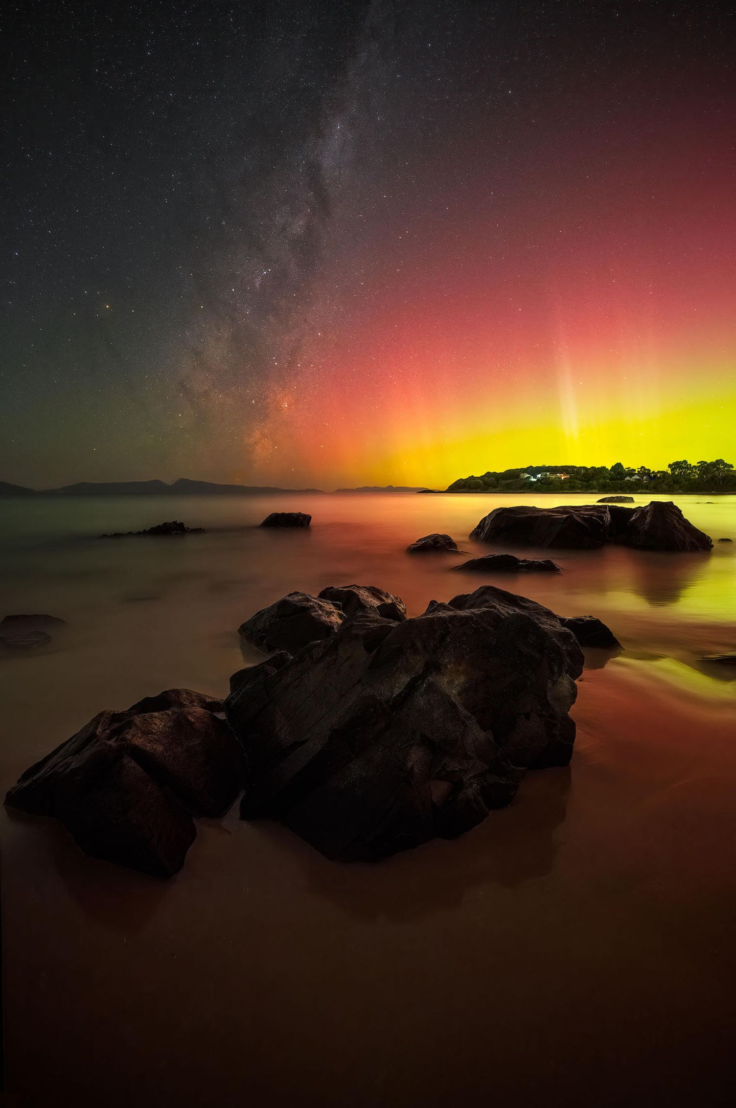 "Aurora Explosion" – Tasmanien, Australien