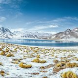 Schneebdeckte Atacama in Altiplano, Chile