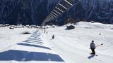 Mit Sonnenenergie: Tenna, Safiental, Graubünden Ankerlift auf einer Skipiste