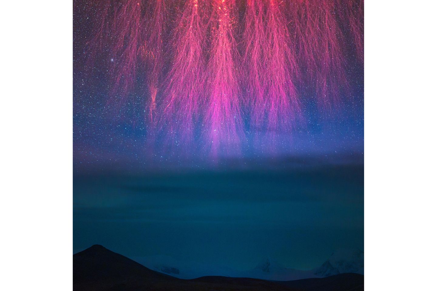 Rote Kobolde, auch Sprites genannt, fotografiert in Tibet