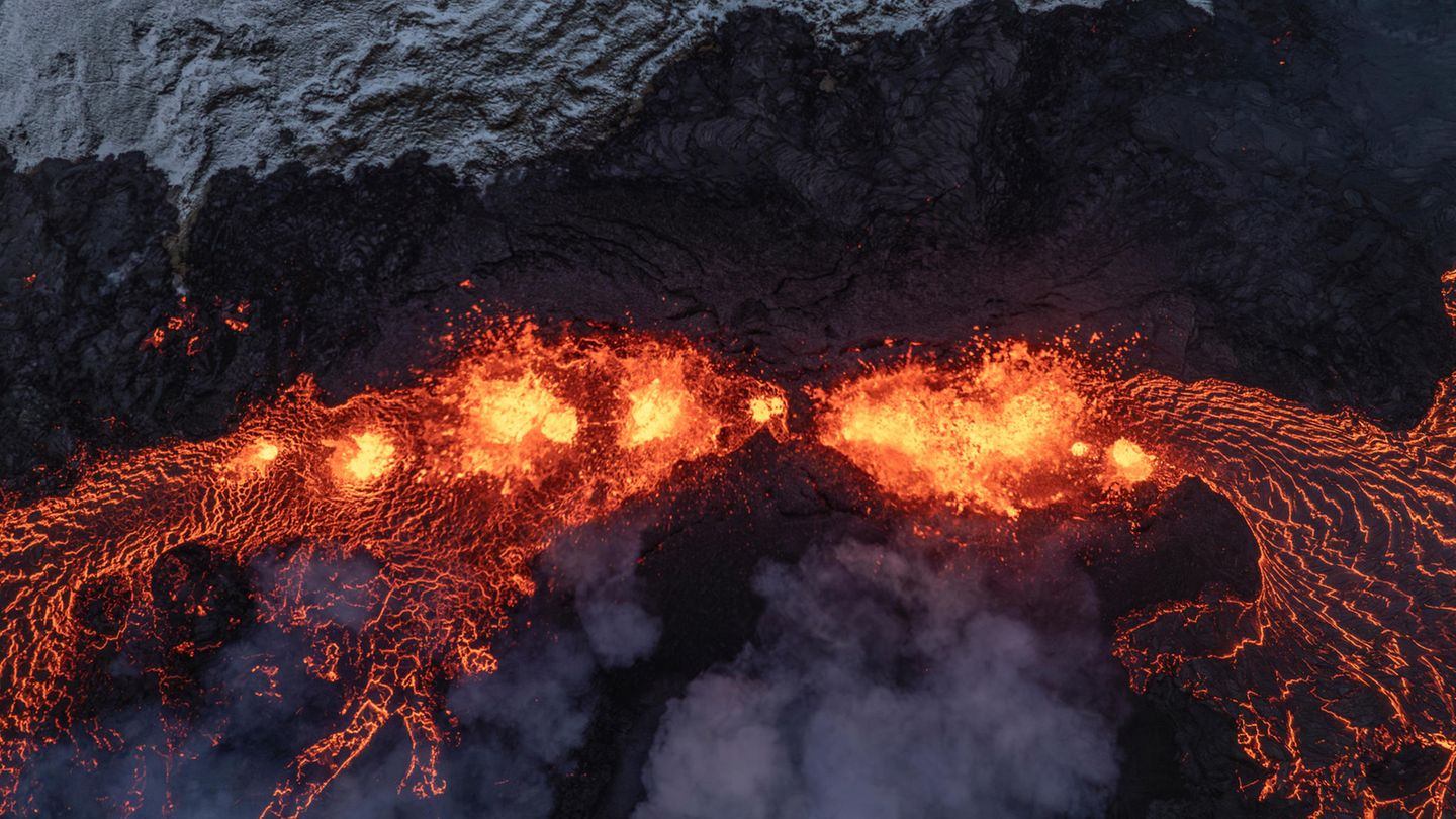 Vulkanausbruch auf Island - Magma bahnt sich seinen Weg