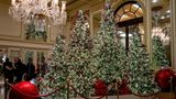 Lobby des Plaza Hotels in new York City zu Weihnachten