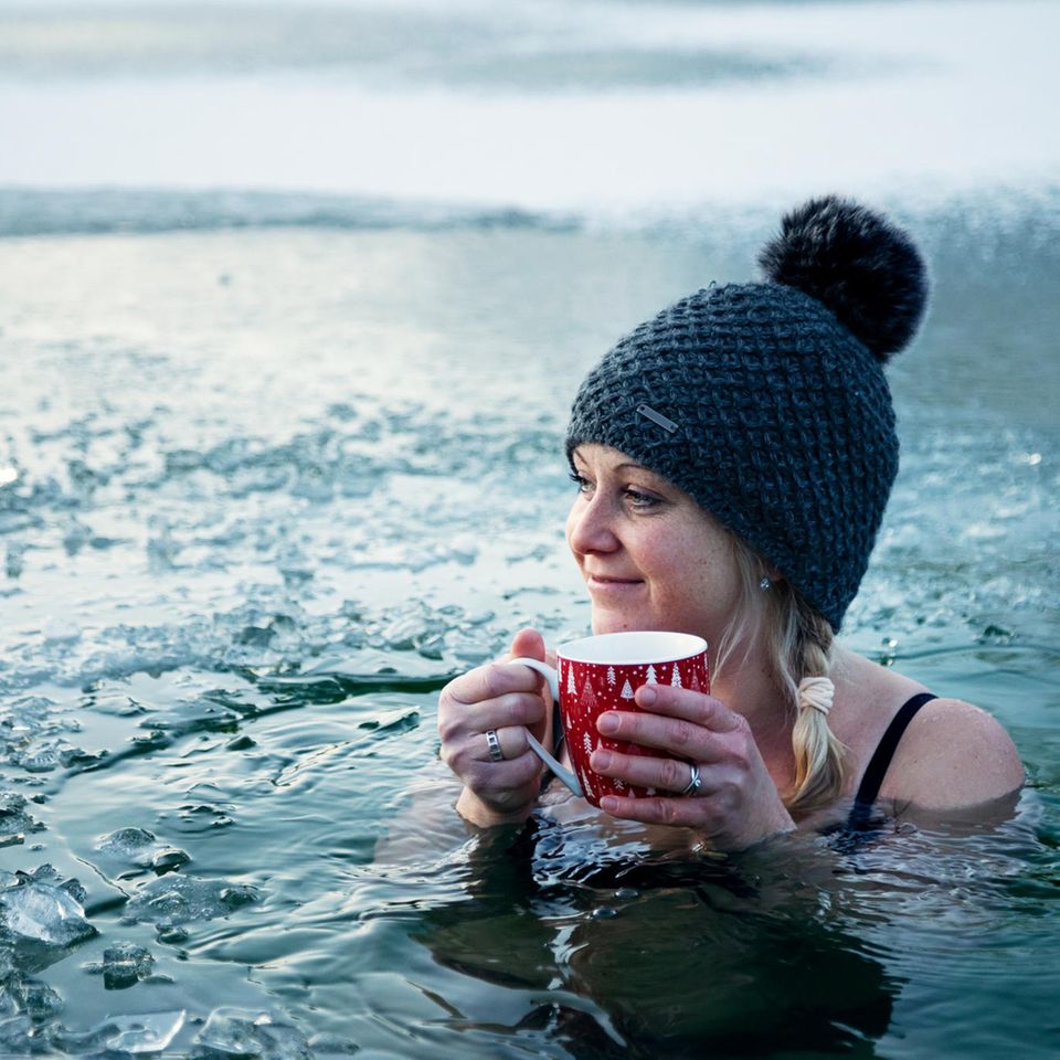Heilkraft der Kälte: Fördert ein Bad im eisigen Wasser die Gesundheit? Kann es sogar die Lebenszeit verlängern? 