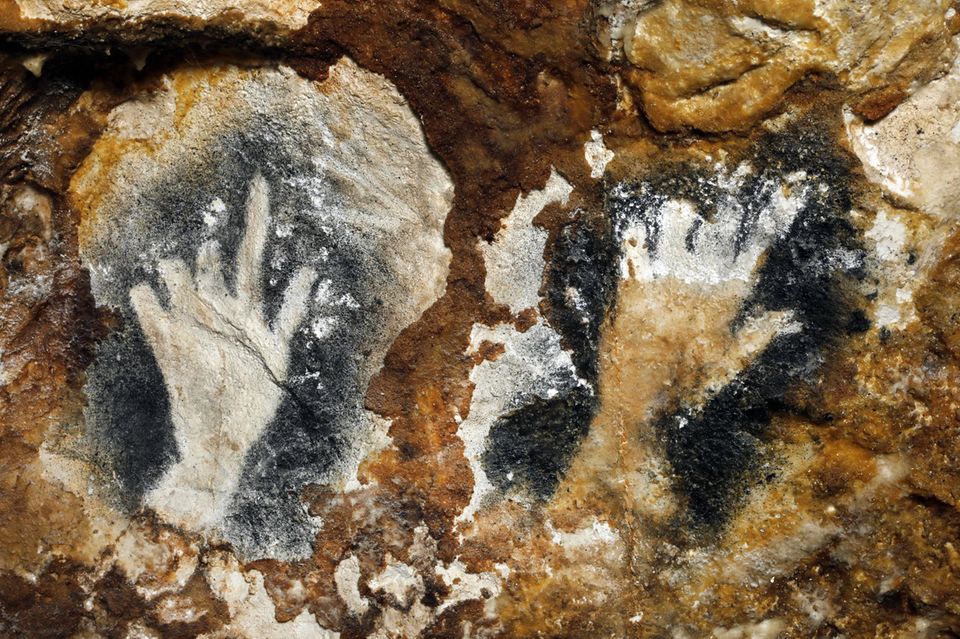 Handabdrücke in der Cosquer Höhle mit fehlenden Fingergliedern  1.5004