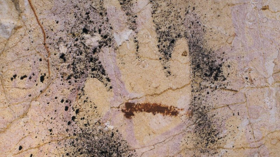 Cosquer Höhle Handabdruck mit fehlenden Gliedmassen Cosquer Höhle Handabdruck mit fehlenden Gliedmassen