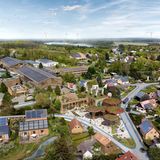 Wiesenburg Am Postplatz, Zukunftsbild 2045  Foto: Klaus Prinz-Rum / Visualisierung: Reinventing Society & loomn / www.realutopien.de / Zukunftsbild 2045 / CC BY-NC-SA 4.0   