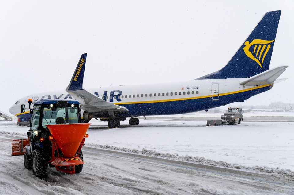 Wintereinbruch am Airport München  1.5004