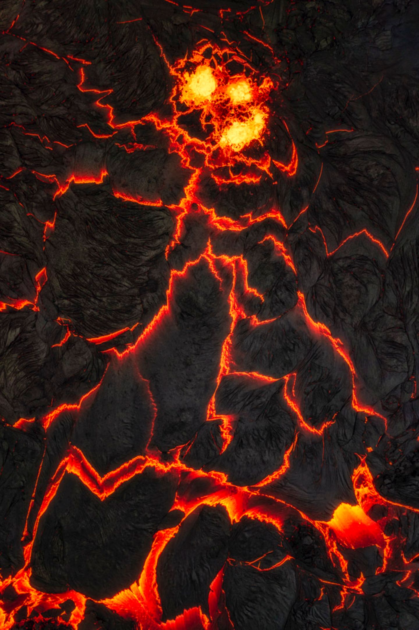 Sehr empfohlen wurde auch dieses Bild der Kategorie "Landschaft und Umwelt" Vulkan auf Island mit Lava