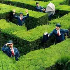 Mann in einem Labyrinth