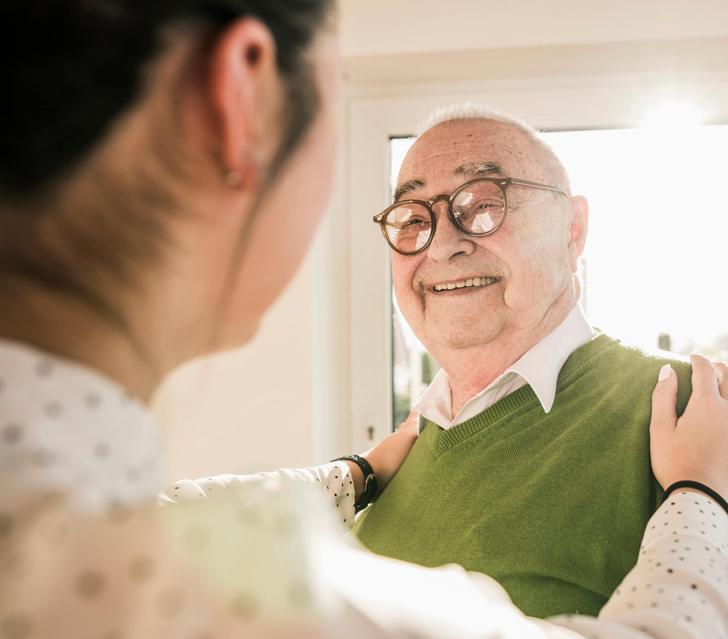 lachender Senior