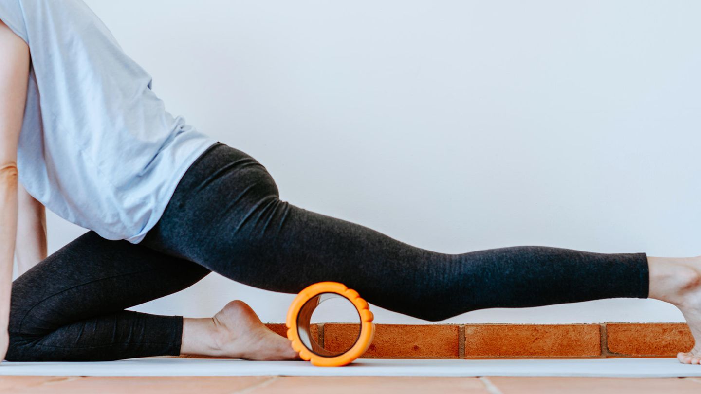 Ob Beckenwiege oder Rippenöffner: Zehn Minuten Training zweimal pro Woche reichen schon aus