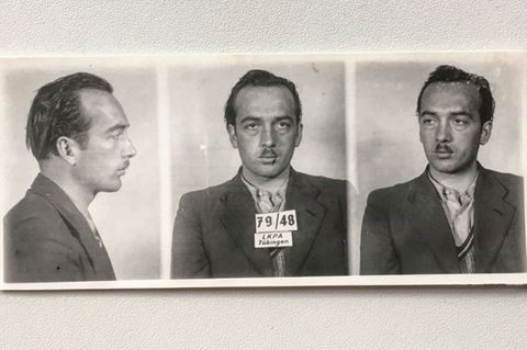 Ein Fotostreifen mit offiziellen Häftlingsporträts von Richard Schuh aus dem Jahr 1948