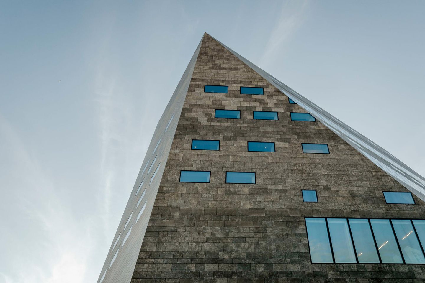 Modernes Gebäude in Groningen