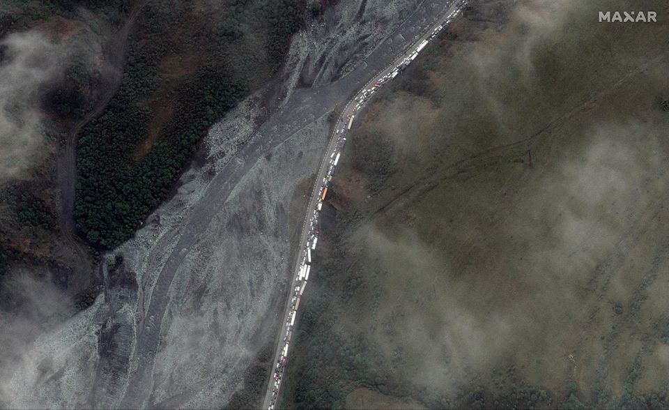 Satellitenaufnahme eines Autostaus