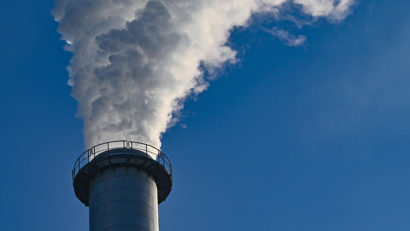 Kohlenstoffdioxid aus der Industrie soll nach dem Willen der Bundesregierung zukünftig unter der Nordsee verpresst werden