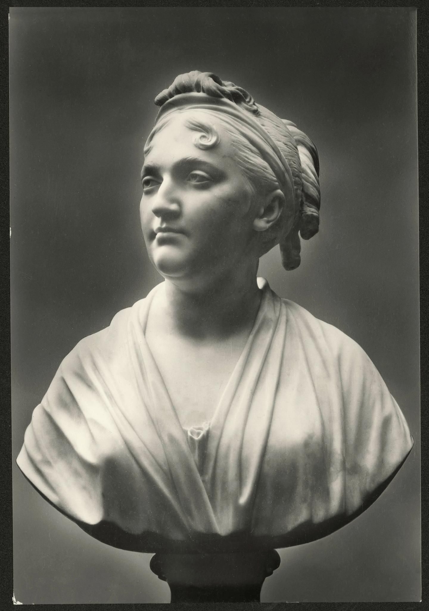 Die Philosophin – Dorothea Schlözer Büste einer Frau mit hochgesteckten Haaren um 1800