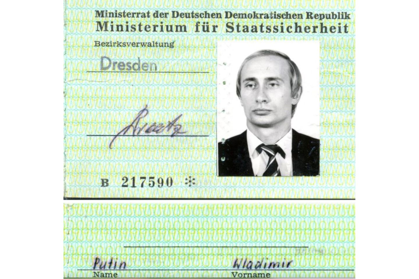 Identifikationskarte von Wladimir Putin