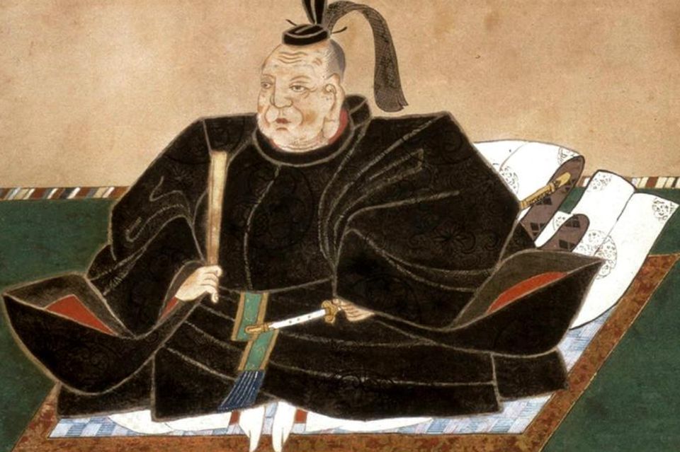 Togukawa Ieyasu im Schneidersitz