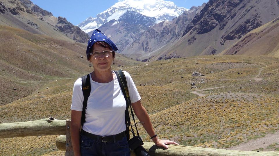 Edelgard Steudler liebt es, in der Natur zu wandern: heute in den Anden ebenso wie in der Kindheit im Familienwald an der Jagst