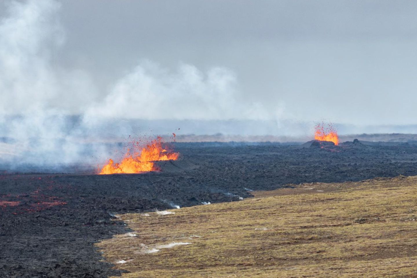 Lava erkaltet langsam Vulkanausbruch auf Island im März 2024