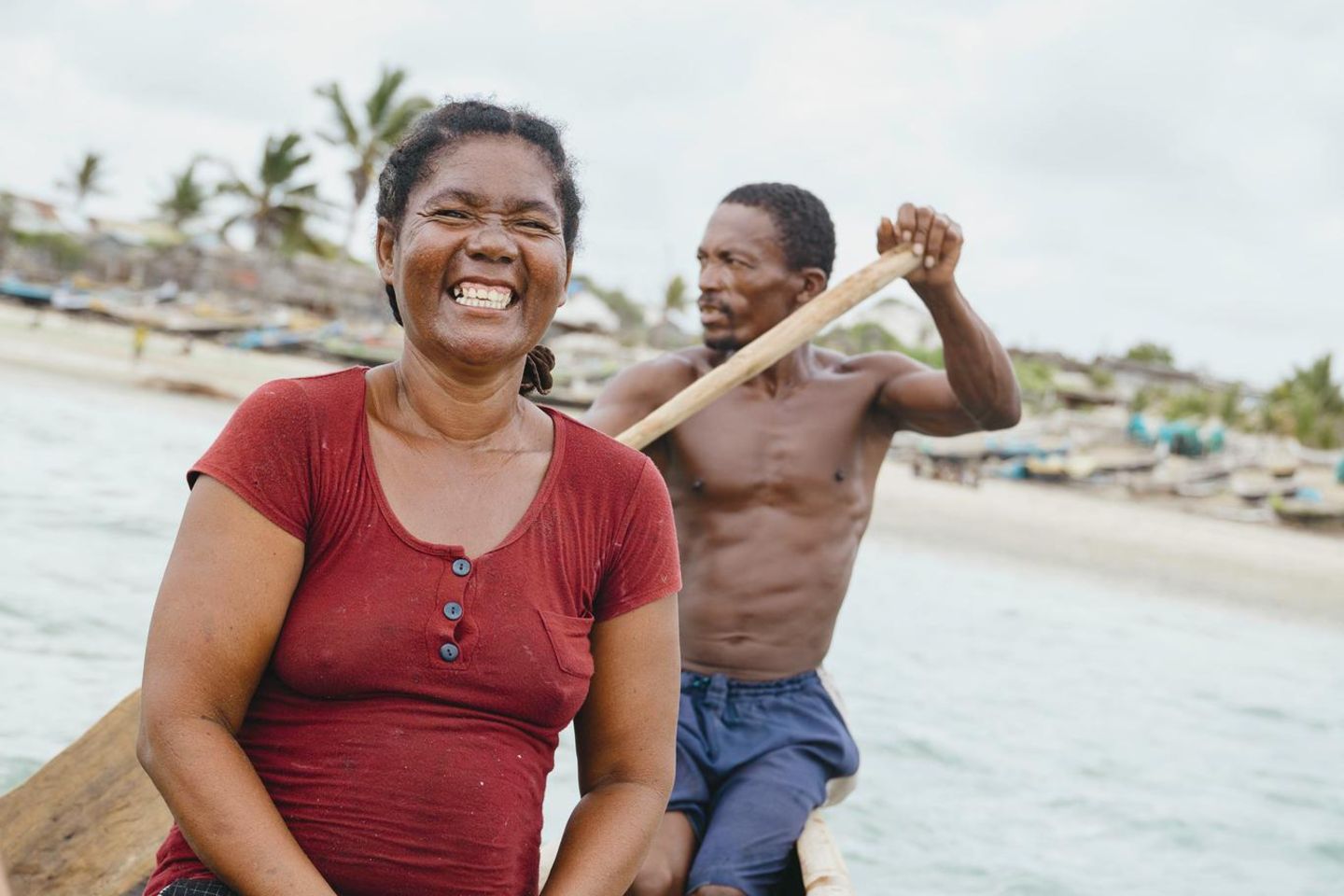 Von der Seegurken-Aufzucht leben zahlreiche Familien in Madagaskar. Evelyne Razdwamalala etwa kann durch die Erlöse ihre Kinder zur Schule schicken