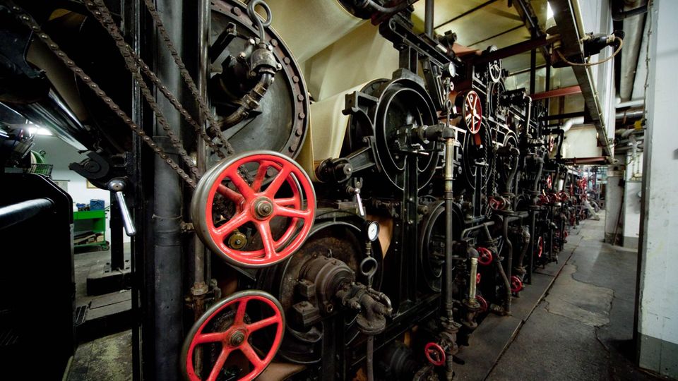 Papiermaschine von 1883 Papiermaschine von 1883