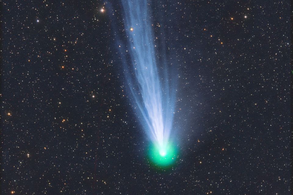 Komet 12 P / Pons Brooks am Nachhimmel