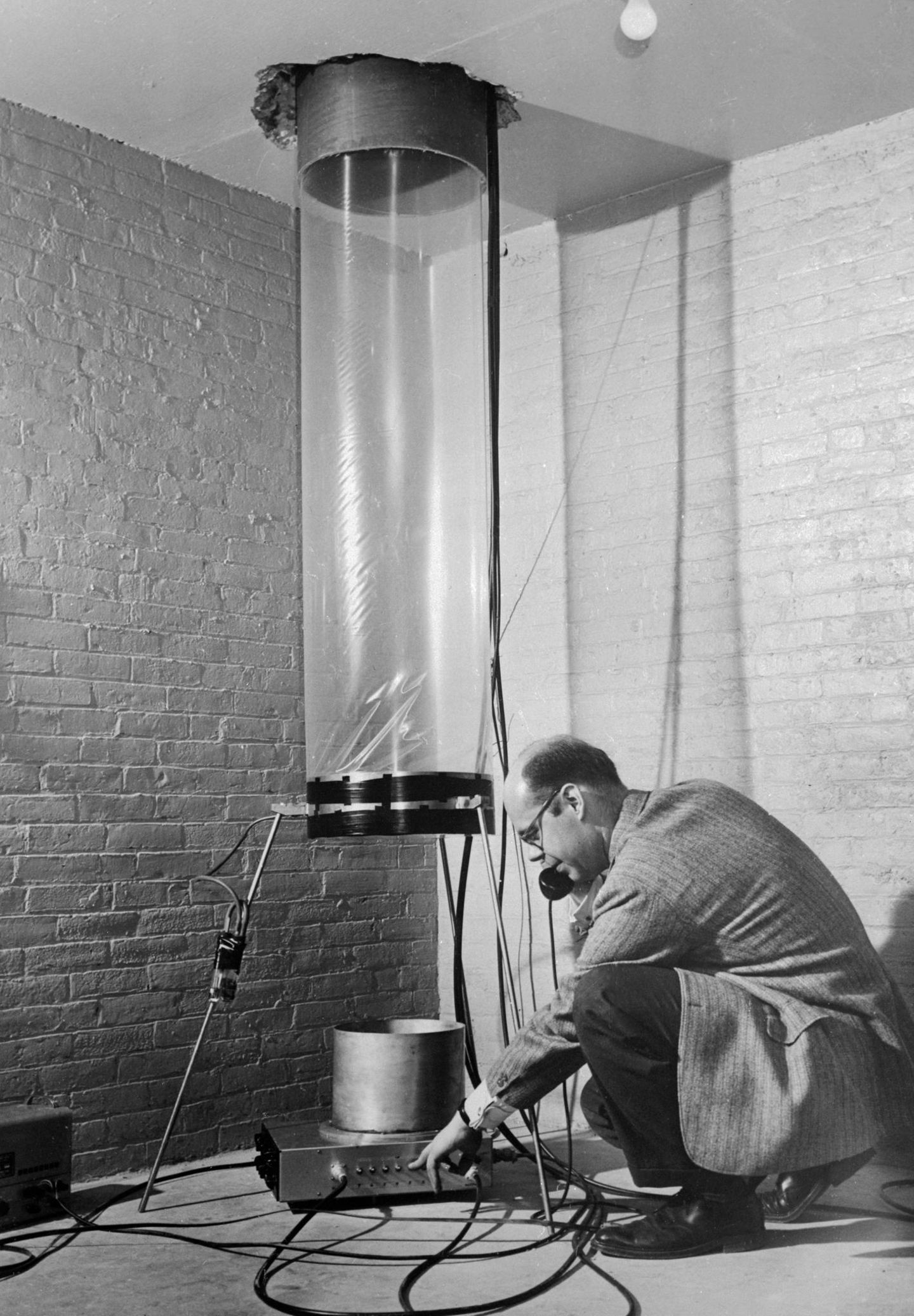 Das Wesen der Zeit Professor am Telefon