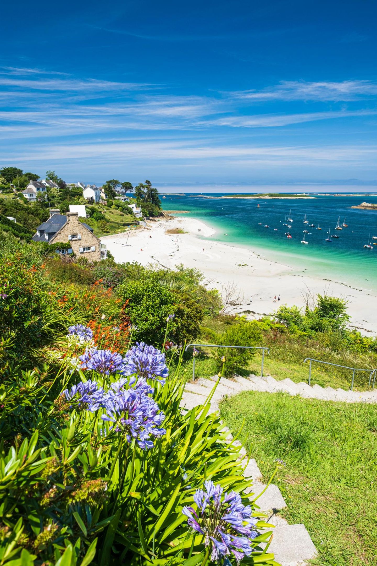 Côte des Légendes: Von Algenbauern und Leuchttürmen Strand