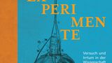Die gezeigten Experimente zählen zu 60 ausgewählten Versuchen, die der britische Chemiker, Physiker und Wissenschaftsjournalist Philip Ball in seinem neuen Buch beschreibt ("Experimente. Versuch und Irrtum in der Wissenschaft." erschienen im Haupt Verlag, 24 Seiten, 38 Euro). Ball schildert, wie der Mensch sich mit ausgeklügelten Versuchsaufbauten, Erfindungsreichtum und Beharrlichkeit Wissen über die Welt verschaffte. Doch seine Beispiele zeigen auch, dass Fortschritt nicht nur durch gezielte Experimente vorangetrieben wurde. Oft war der Prozess ungeplant, zufällig – und dennoch zentral für die Wissenschaft.
