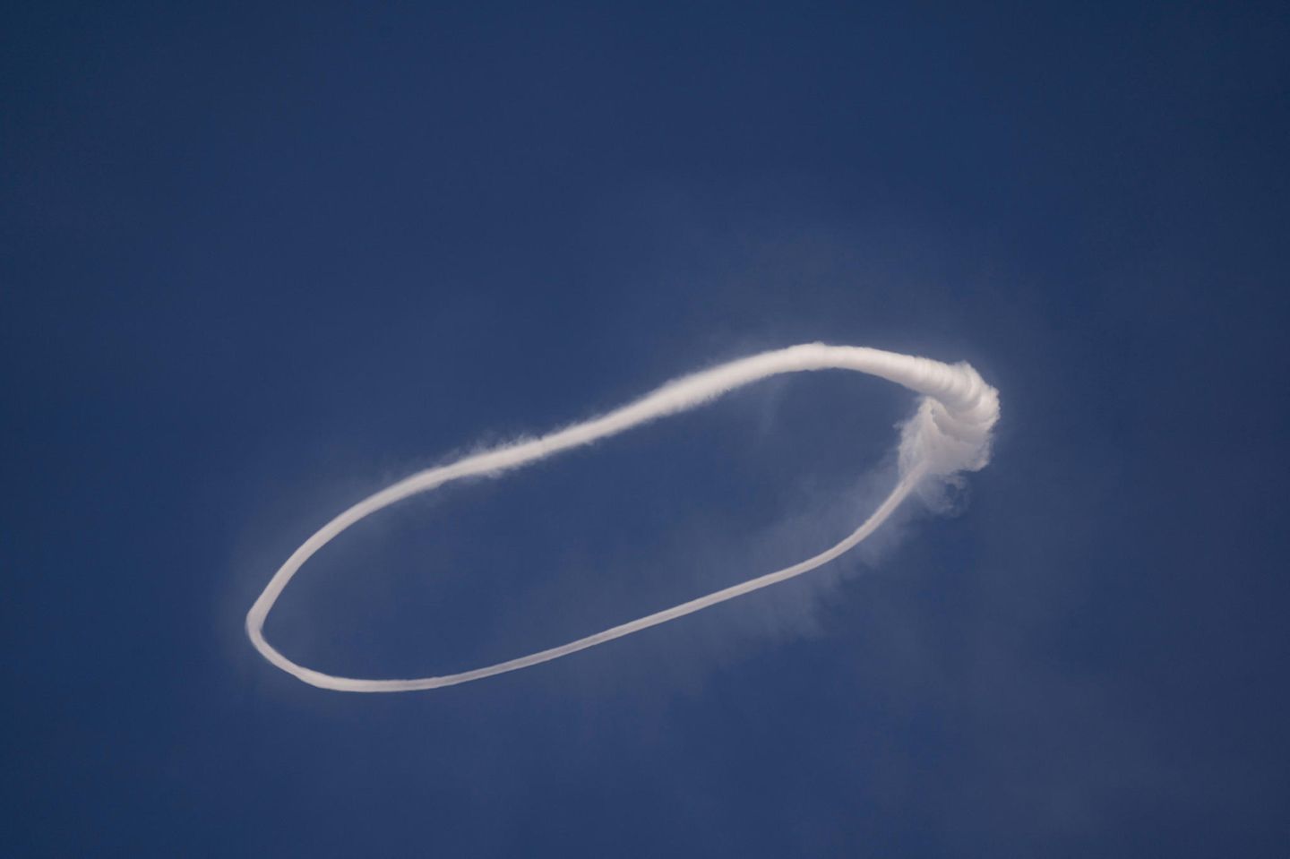 Nicht das erste Mal Wirbel über dem Ätna am Himmel