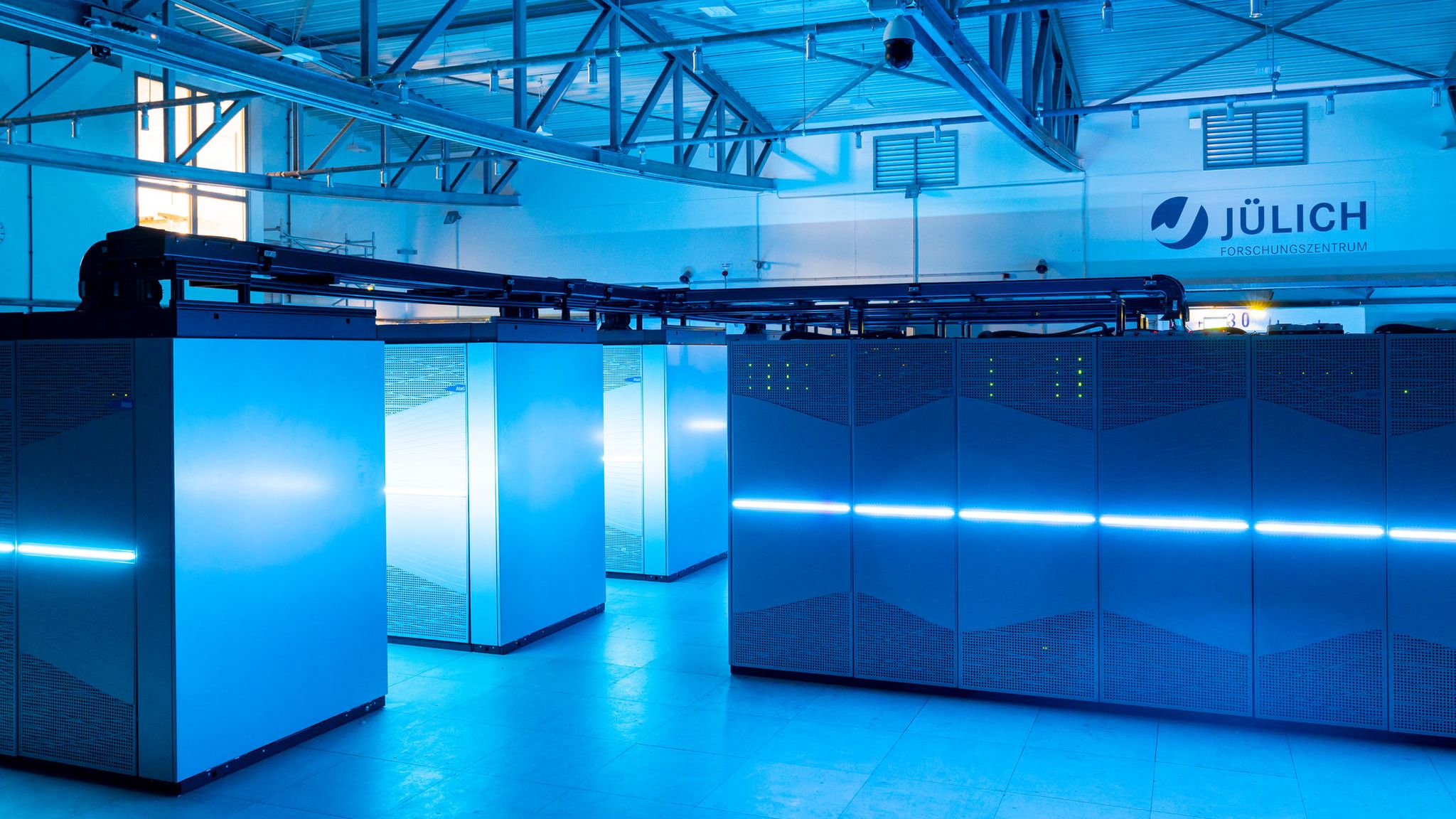 Die Namensverwandtschaft mit dem Wettergott der griechischen Mythologie ist kein Zufall: Der Supercomputer "Jupiter" soll bald mit komplexen Klimamodellen rechnen 