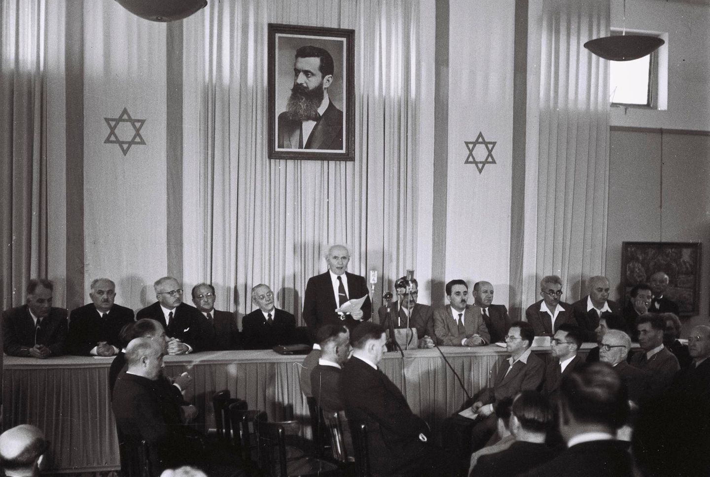 Ben Gurion verliesst die Unabhängigkeitserklärung Israels