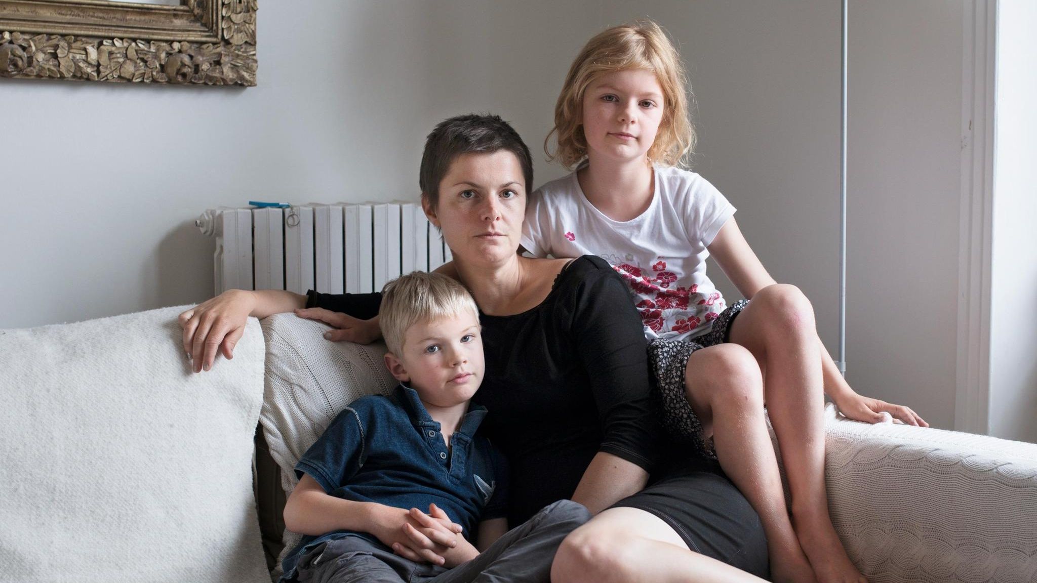 Laurence (single female) & her children, Brest (2012-2015) Das gemeinsame Sorgerecht ist heute die Regel. Dennoch wachsen acht von zehn Scheidungskindern bei der Mutter auf und sehen ihren Vater nicht öfter als zweimal im Monat