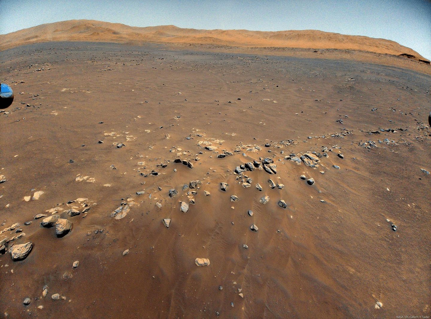 Ein Foto des Mars aus der Luft geschossen von Ingenuity
